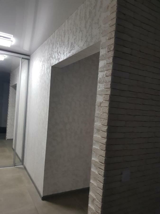 Стильные Аппартаменты На Новых Домах Jarkov Exterior foto